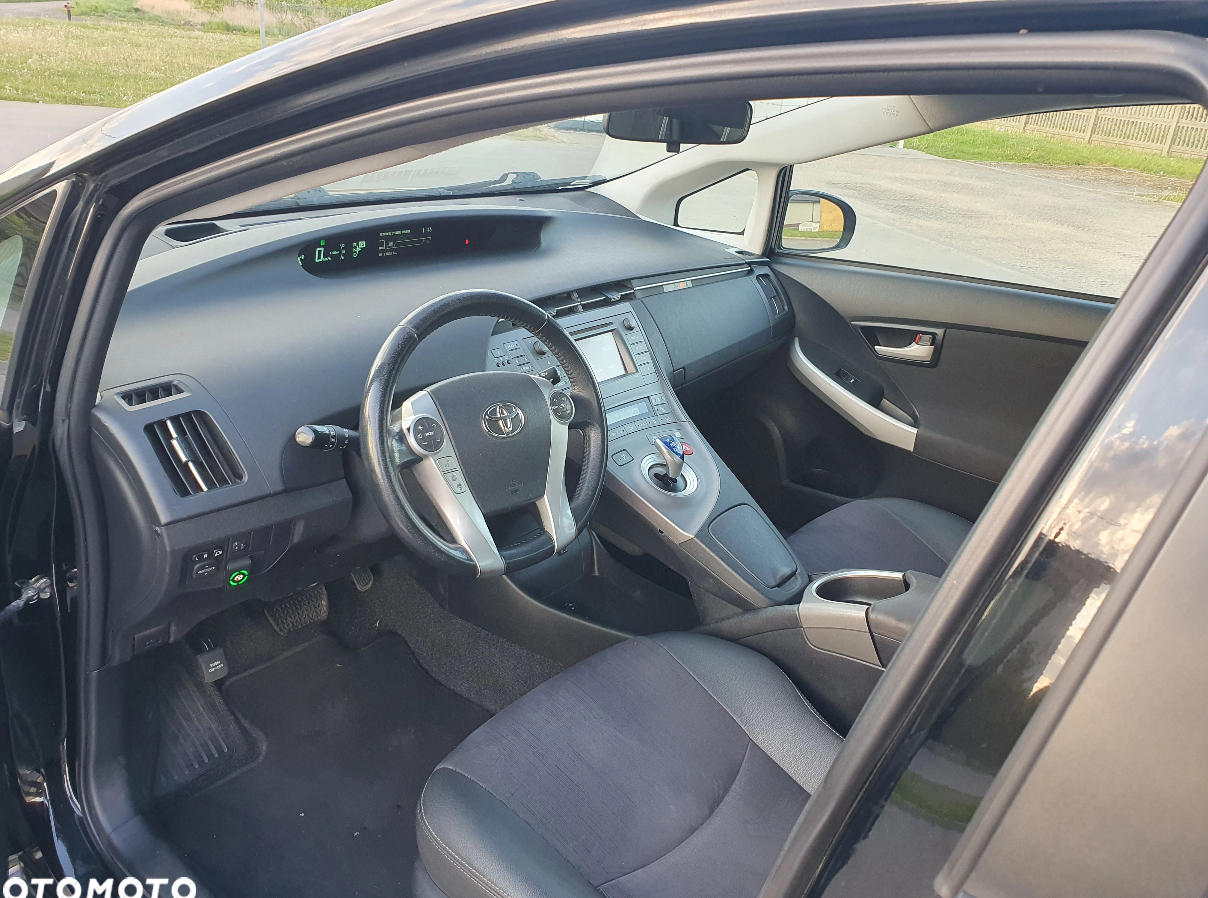 Toyota Prius cena 49500 przebieg: 118376, rok produkcji 2013 z Reszel małe 46